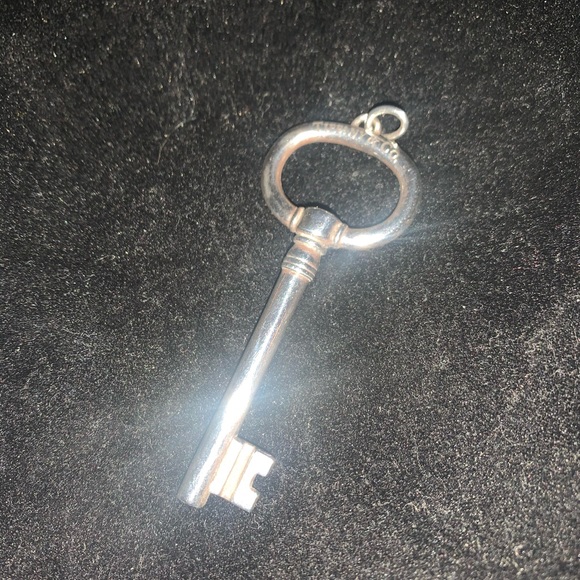 Tiffany silver Key pendant - Picture 3 of 4